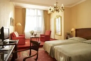 Luzernerhof Hotel 4*